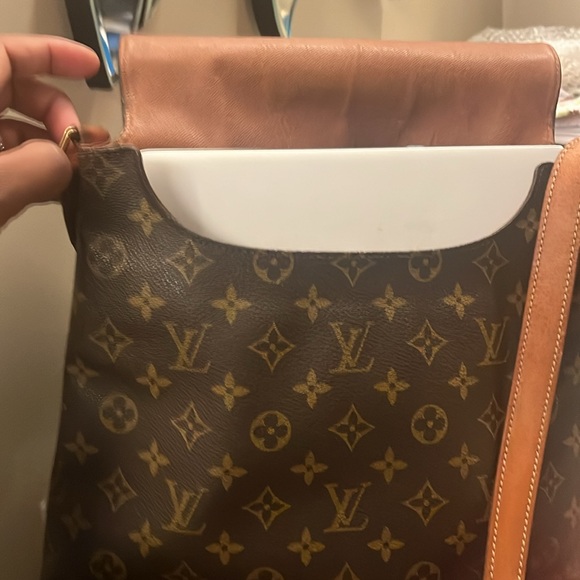 Louis Vuitton Musette Salsa GM crossbody bag - Picture 12 of 12